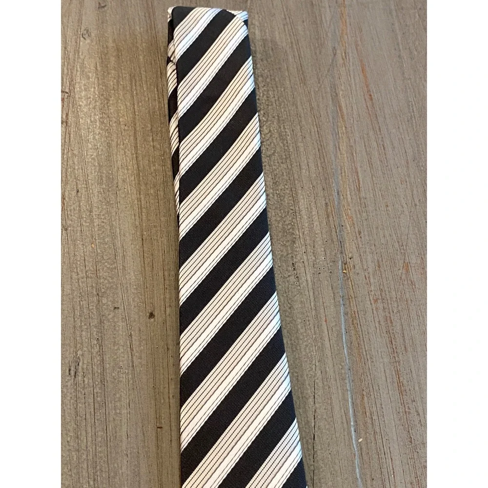 Bergamo New York Mens Necktie Black White Silver Striped Hand Made Polyester